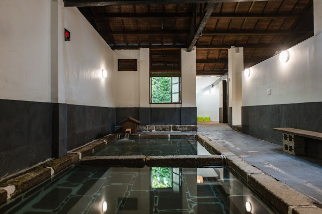 5 Best Hot Springs in Beitou, Taipei for Ultimate Relaxation 6 Long Nice Hot Spring outdoor pool with Japanese-style architecture in Beitou, Taipei