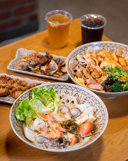 Custom mala noodle bowl at Lucky Mala Noodle, basement floor, Sunway Velocity Mall