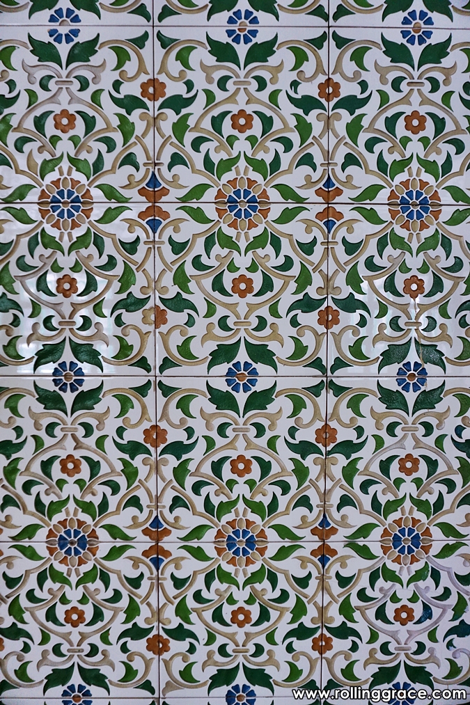 Masjid India Muslim Ipoh Perak: 7 Reasons to See the Mosque 7 Close-up of Islamic geometric tile patterns decorating the walls of Masjid India Muslim Ipoh