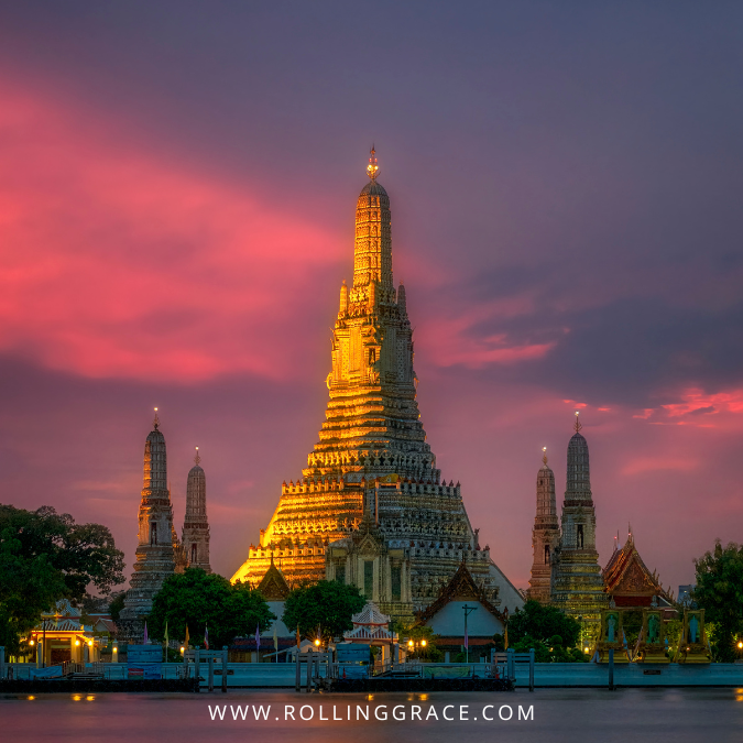 Wat Arun Temple Bangkok: 10 Things to Know Before Visiting 4 Chao Phraya River flowing past Wat Arun in Bangkok