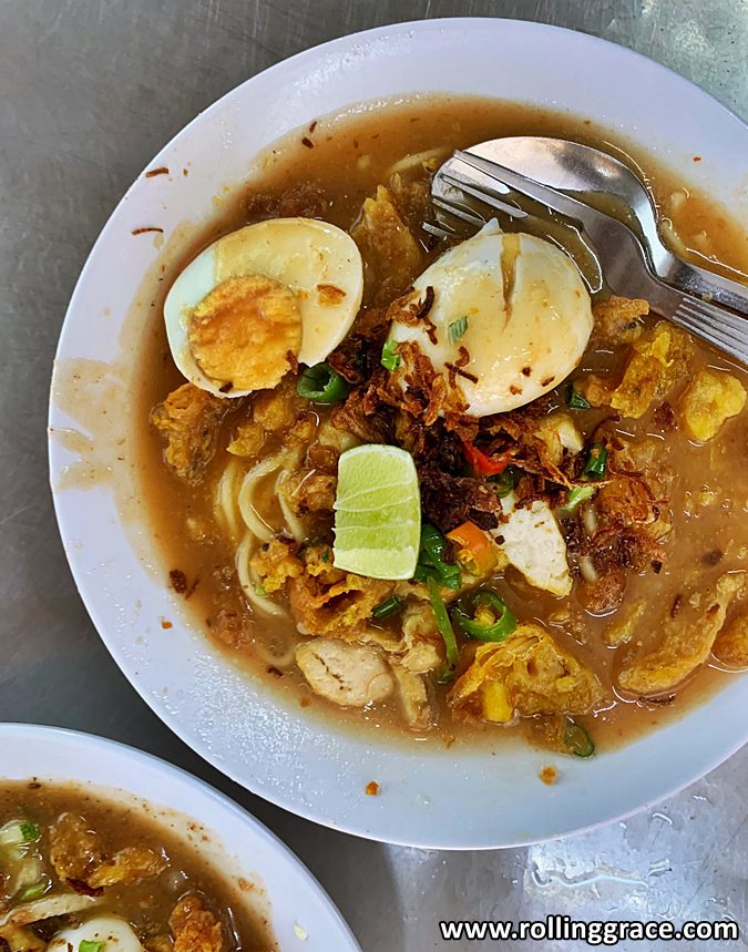 Mee rebus with sweet potato gravy, bean sprouts and egg at Mastan Ghani in Teluk Intan, featured in Rolling Grace best food in Teluk Intan guide