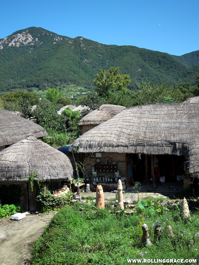 Your Guide to Naganeupseong Folk Village, Suncheon in 2026 14 Traditional thatched house at Naganeupseong Folk Village Korea