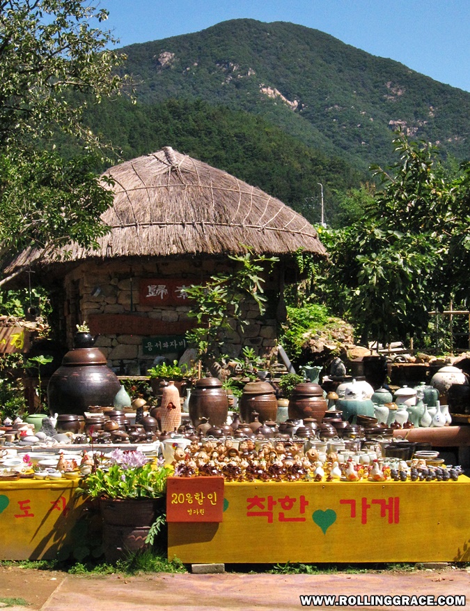 Your Guide to Naganeupseong Folk Village, Suncheon in 2026 9 Cultural performance inside Naganeupseong Folk Village Suncheon
