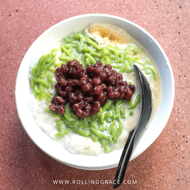 7 Best Restaurants in Fraser's Hill, Pahang 8 Bowl of cendol with red beans and pandan jelly at Food Garden hawker centre Fraser's Hill