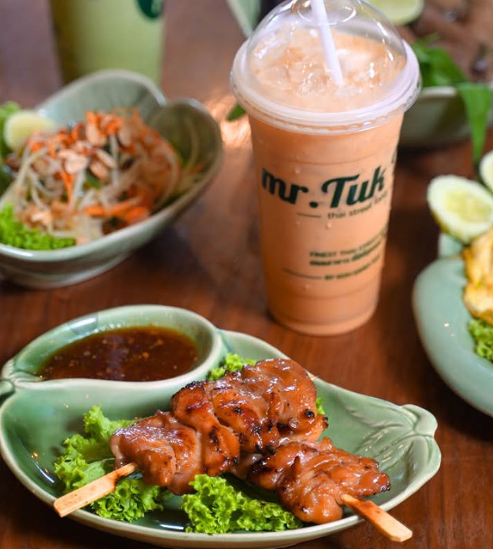 10 Best Halal Restaurants in 1 Utama: Muslim Friendly Food 10 Grilled skewers, papaya salad and Thai milk tea at Mr. Tuk Tuk, halal restaurants in 1 Utama, Petaling Jaya
