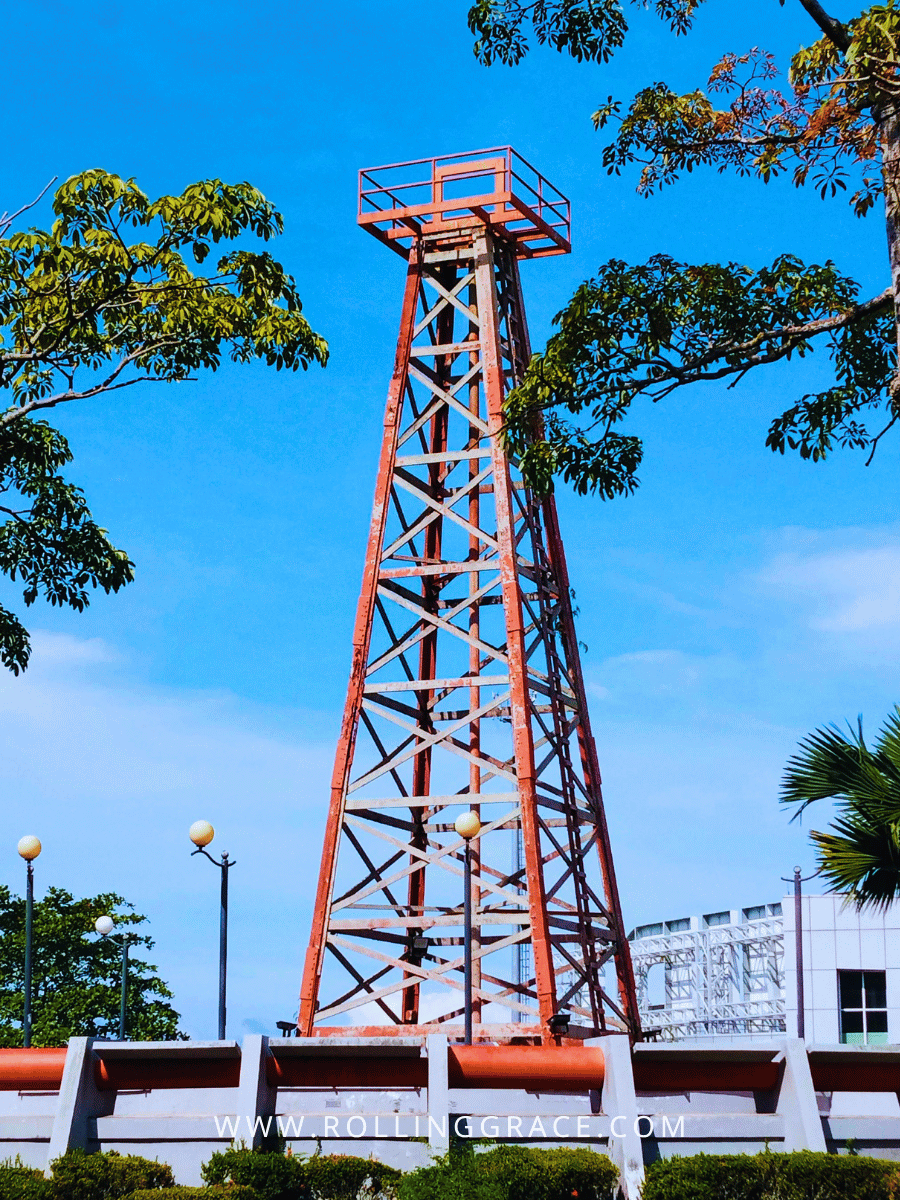 Canada Hill and the Grand Old Lady oil well, a top things to do in Miri for history lovers